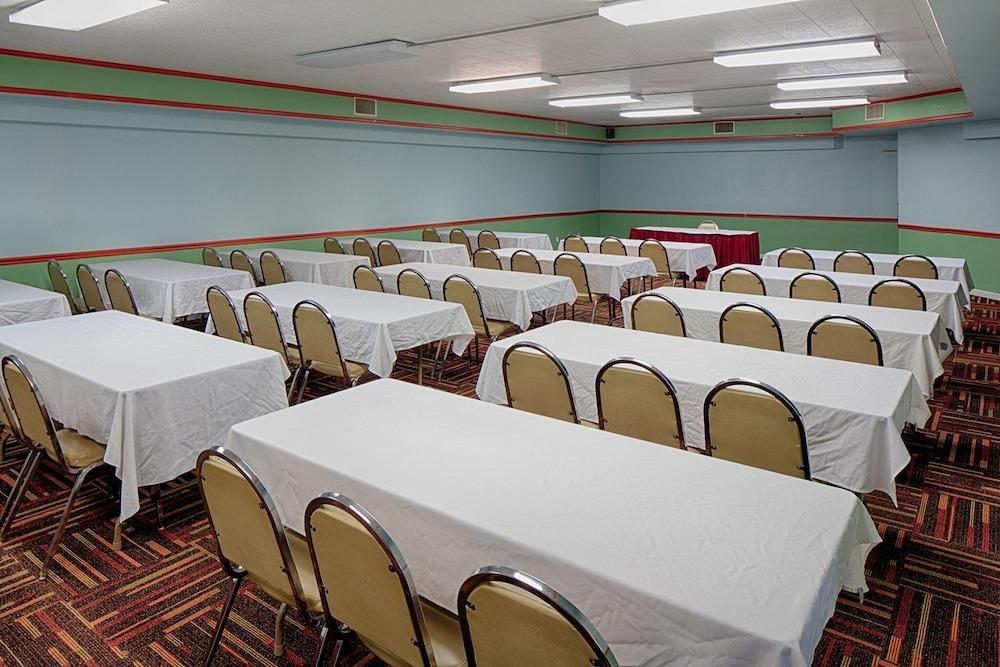 Hawthorn Extended Stay By Wyndham Chambersburg Luaran gambar